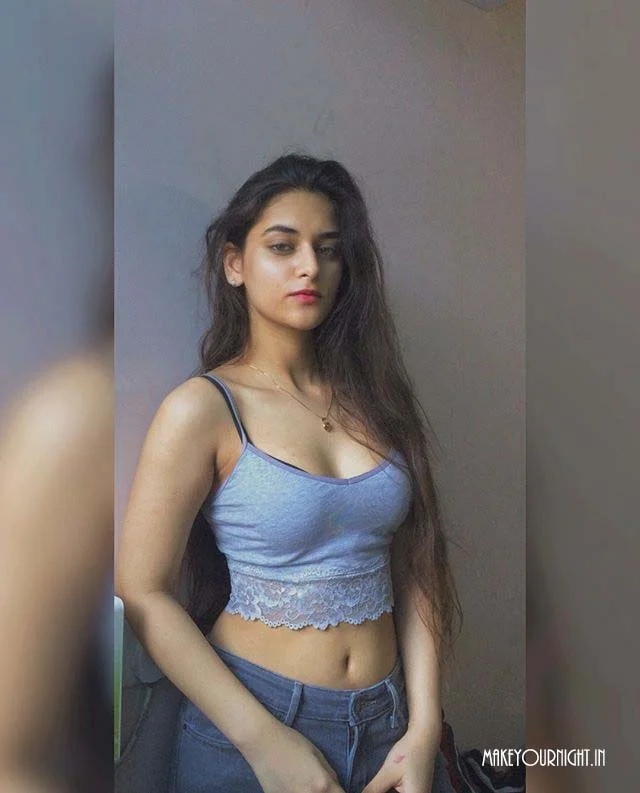 Riya-Delhi-Call-Girl-3